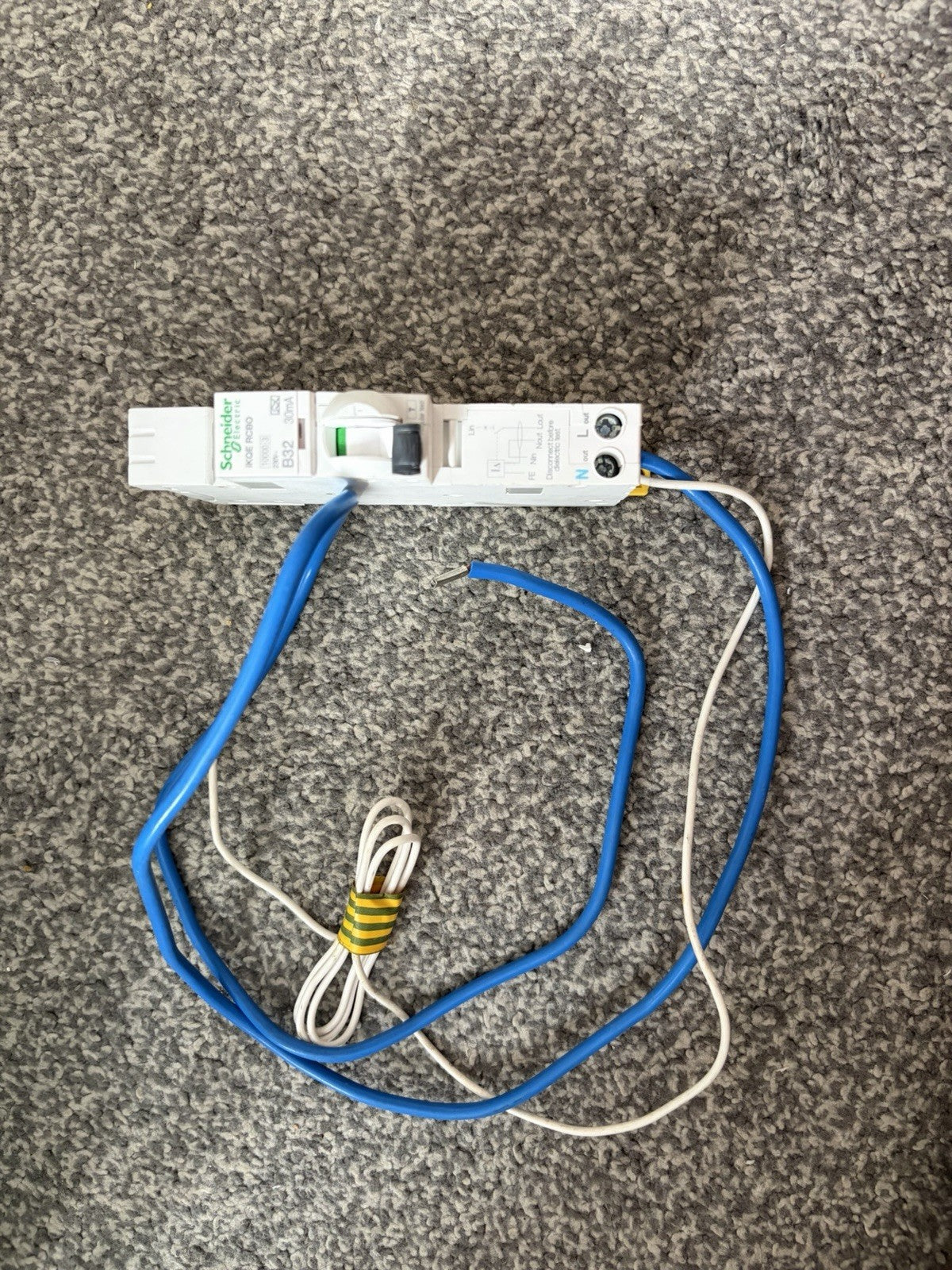 Schneider Electric iKQE B32 32A 30mA RCBO New Other SEE132B03