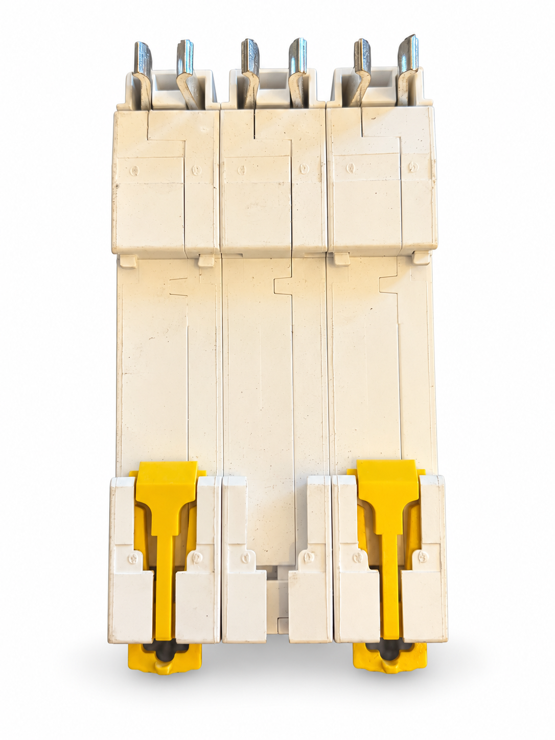 Schneider Electric iKQ C20 20A 3 Pole MCB Used