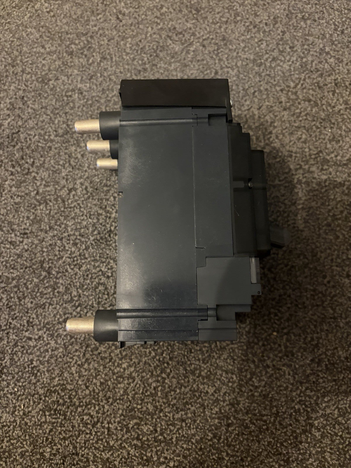 Schneider ComPacT NSX250H C25H3TM250 250A TM250D 3 Pole MCCB Circuit Breaker