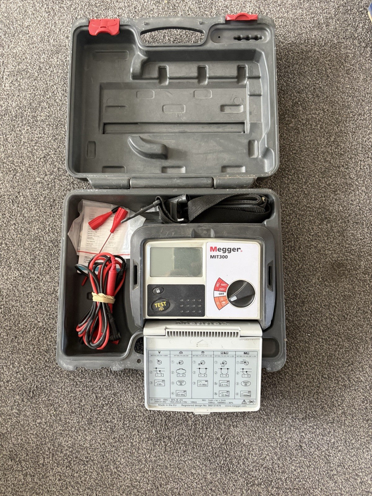 Megger MIT300 Portable Insulation and Continuity Tester