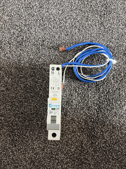 Europa Components - 32A 30mA 10kA Single Pole Type C RCBO EUC7R.32/1C
