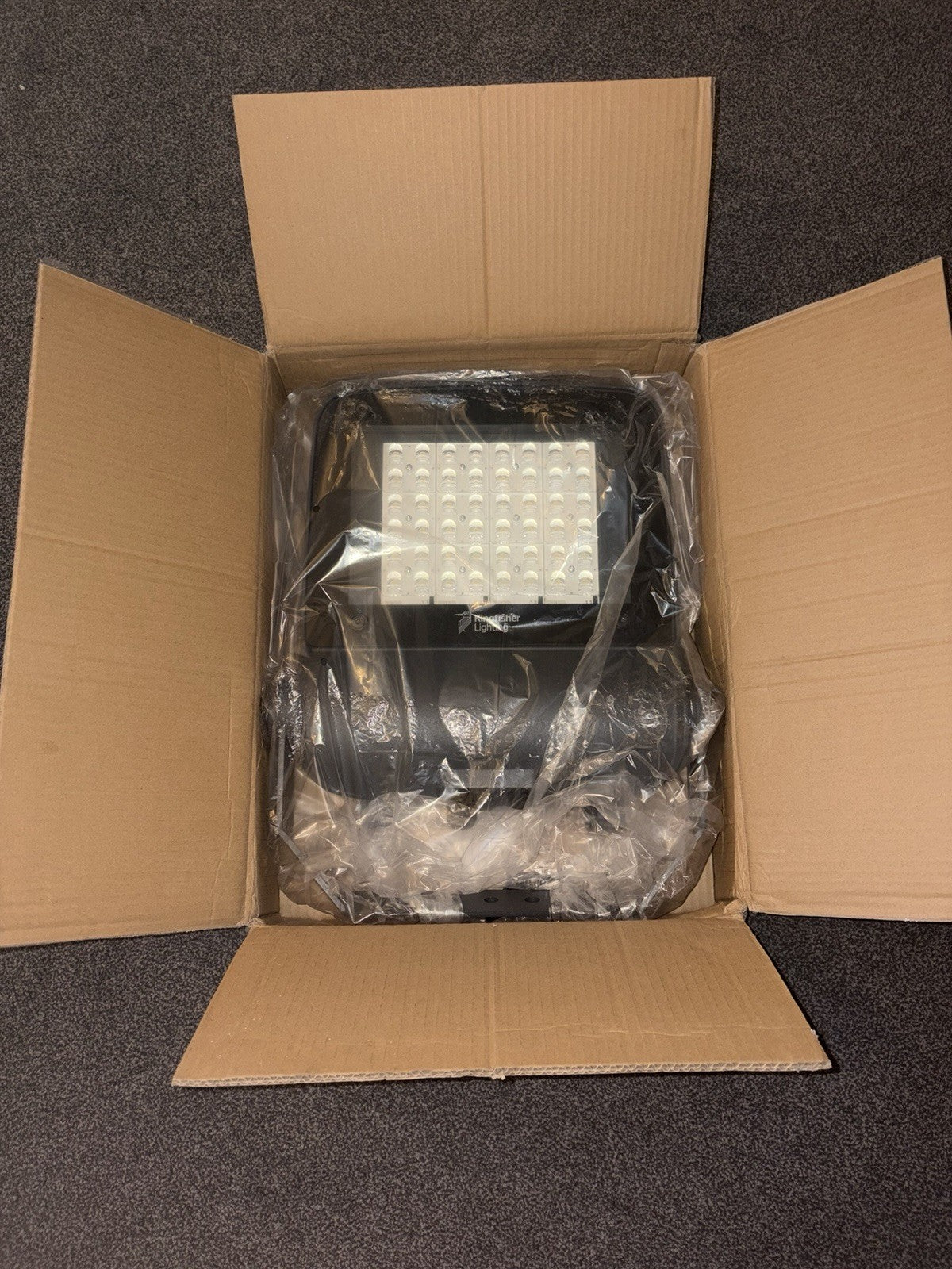 Luceco VCYF-FL50-4.8-120D-02 Viva-City 48W LED Floodlight 5000lm IP66 4000K