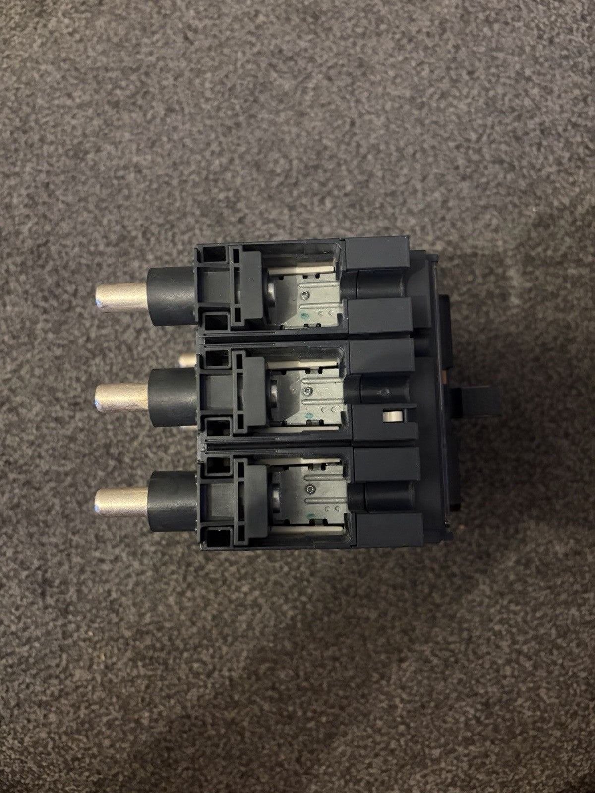 Schneider ComPacT NSX250H C25H3TM250 250A TM250D 3 Pole MCCB Circuit Breaker